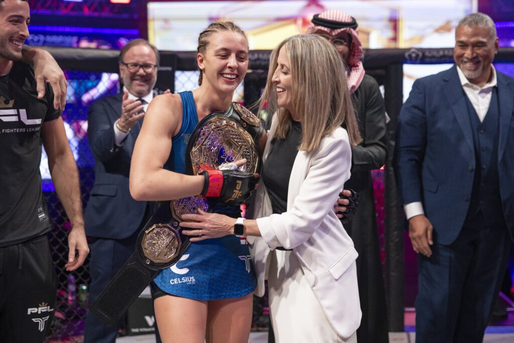 Dakota Ditcheva Issues Super-Fight Challenge to Valentina Shevchenko for "history-making fight" 3 dakota ditcheva 1