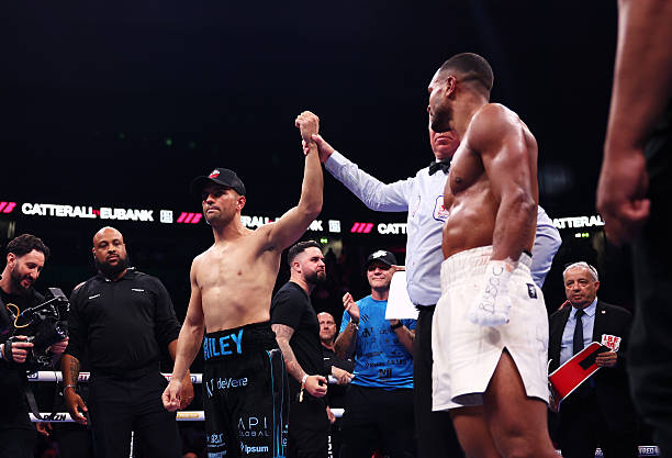 Jack Catterall-Harlem Eubank Fight Cut Short by Brutal Clash of Heads in Round 6 - Catterall vs. Eubank Highlights 3 gettyimages 2223731392 612x612 1