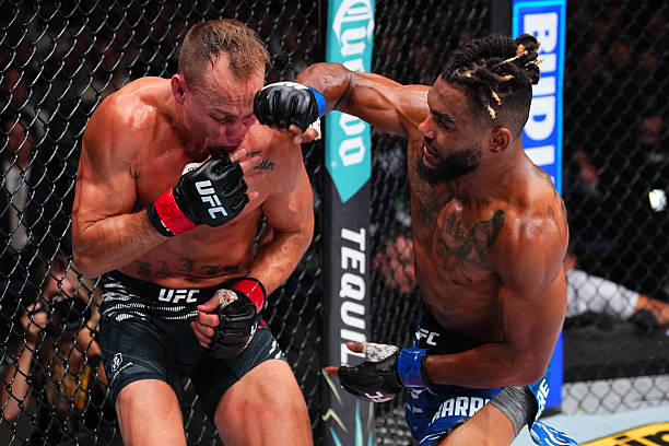 Morgan Charrière Lands Jaw-Dropping KO Against Nate Landwehr - UFC Nashville Highlights 3 gettyimages 2224843276 612x612 1