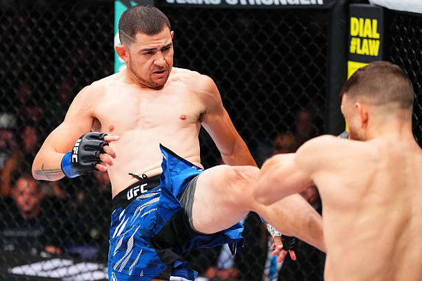 Steve Garcia Breaks into Featherweight Rankings with Brilliant Performance Against Calvin Kattar - UFC Nashville Highlights 2 gettyimages 2224845192 612x612 1