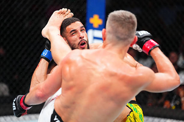 Stephen Thompson Suffers Horrific Shin Injury in Split Decision Loss to Gabriel Bonfim - UFC Nashville Highlights 10 gettyimages 2224848187 612x612 1