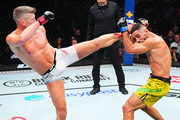 Stephen Thompson Suffers Horrific Shin Injury in Split Decision Loss to Gabriel Bonfim - UFC Nashville Highlights 9 gettyimages 2224848190 612x612 1
