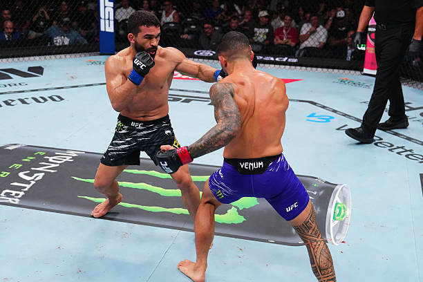 Patricio Pitbull Defeats Dan Ige to Earn First Career Win Inside the Octagon - UFC 318 Highlights 3 gettyimages 2226067948 612x612 1