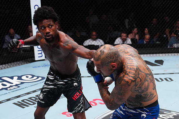 Daniel Rodriguez Upsets Kevin Holland in Crazy Back-And-Forth War - UFC 318 Highlights 8 gettyimages 2226070596 612x612 1