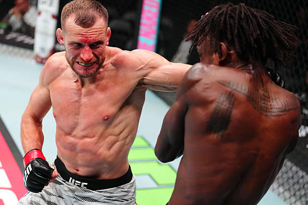 Davey Grant Outworks Da’Mon Blackshear to Earn 15th Career Victory - UFC Abu Dhabi Highlights 3 gettyimages 2227133953 612x612 1