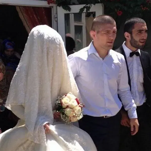 Khabib Nurmagomedov Refusing to Shake Female Reporters Hand — iShowSpeed To Blame 3 6c07e7f4 kha