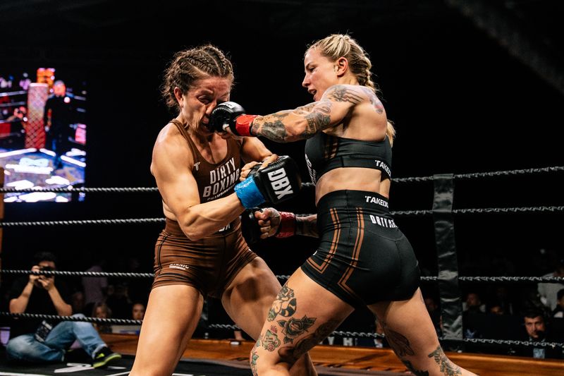 Jessica-Rose Clark Claims Victory Against Claudia Zamora in Bloody Battle - DBX 3 Highlights 3 Le9HBB2A