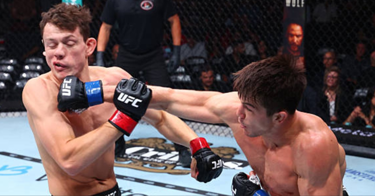 Alexander Hernandez Stuns Chase Hooper with Insane Buzzer-Beating TKO – UFC 319 Highlights