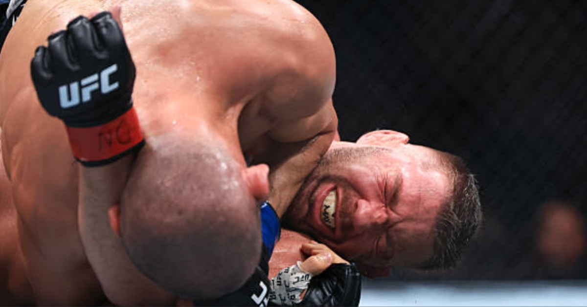 Khamzat Chimaev Smashes Through ‘DDP’ to Seize the Middleweight Crown – UFC 319 Highlights