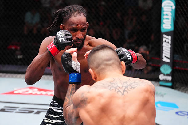 Neil Magny Defies Odds with TKO Victory Over Elizeu Zaleski - UFC Vegas 108 Highlights 2 gettyimages 2228257940 612x612 1