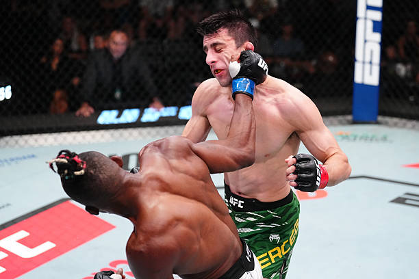 Steve Erceg Overcomes Rough Start to Earn Hard-Fought Victory Over Ode Osbourne - UFC Vegas 109 Highlights 3 gettyimages 2229307530 612x612 1