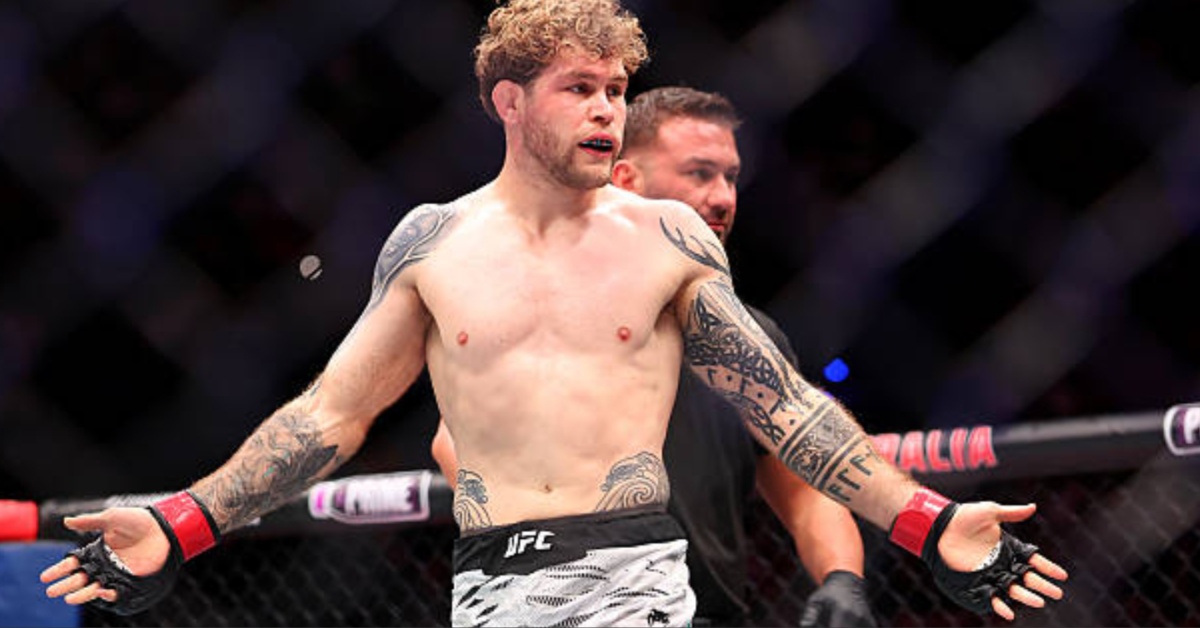 UFC Exec Calls Out Referee After Magny vs. Matthews Debacle