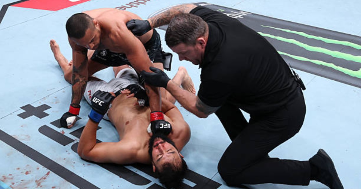 Carlos Ulberg Crushes Dominick Reyes with First-Round KO – UFC Perth Highlights