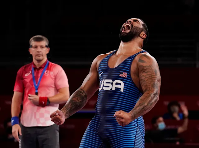 Watch: Olympic Medalist Gable Steveson With an EXPLOSIVE Lightning-Quick Kncokout
