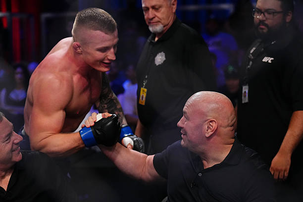 Iwo Baraniewski earns UFC contract from Dana White