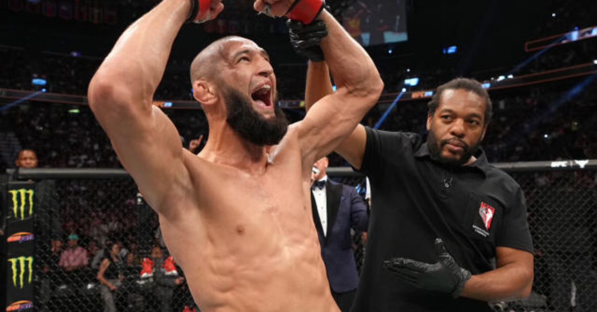 ‘Beating Up Guys Not Even Close to His Level’ Former UFC Title Holder Drops Truth Bomb on Khamzat Chimaev’s Sparring Intensity