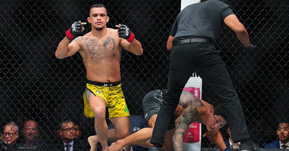 Daniel Santos Floors Joo Sang Yoo in Round Two – UFC 320 Highlights