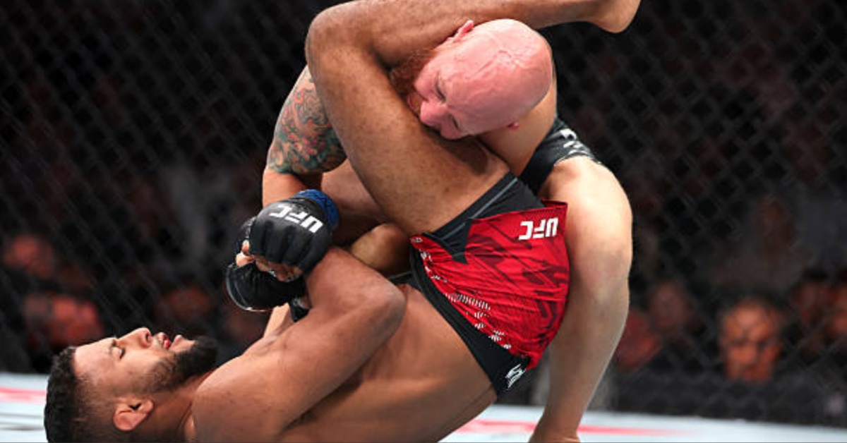 Youssef Zalal Makes Josh Emmett Verbally Submit with Nasty Arm Bar – UFC 320 Highlights