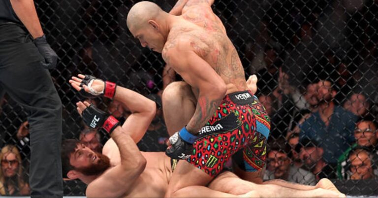 Magomed Ankalaev vs. Alex Pereira - UFC 320 Highlights