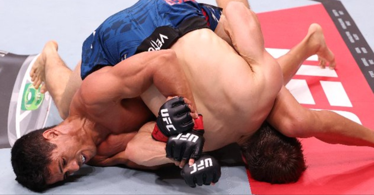 Jafel Filho Taps Out Clayton Carpenter with Nasty Kimura – UFC Rio Highlights