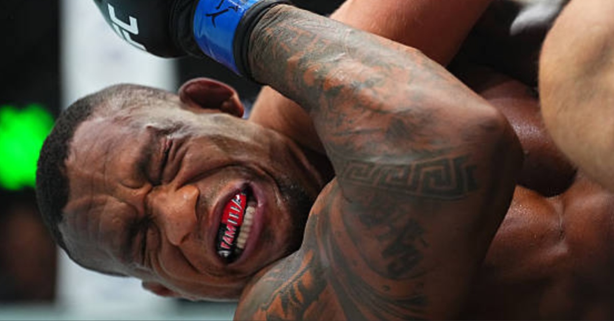 Jailton Almeida’s Grapple-Heavy Game Plan Against Alexander Volkov Backfires – UFC 321 Highlights