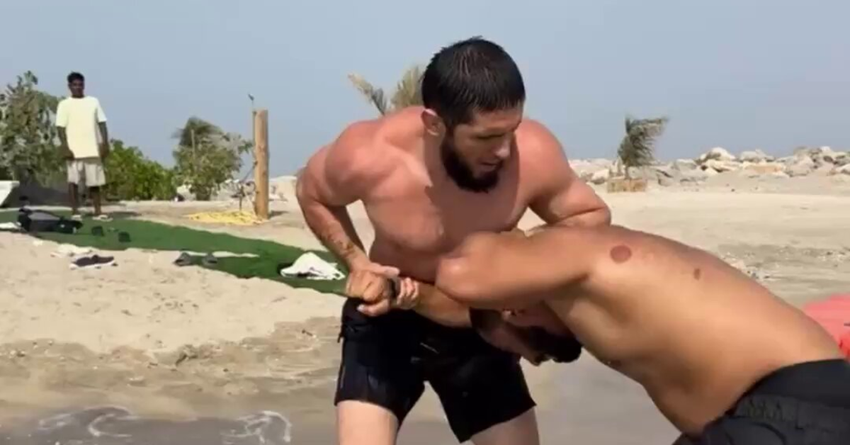 Islam Looks Big