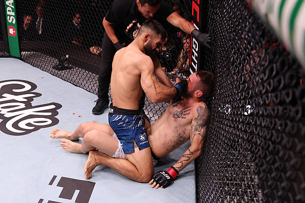 Hometown Upset Michael Aswell Jr Buzzsaws Through Lucas Almeida – UFC Rio Highlights