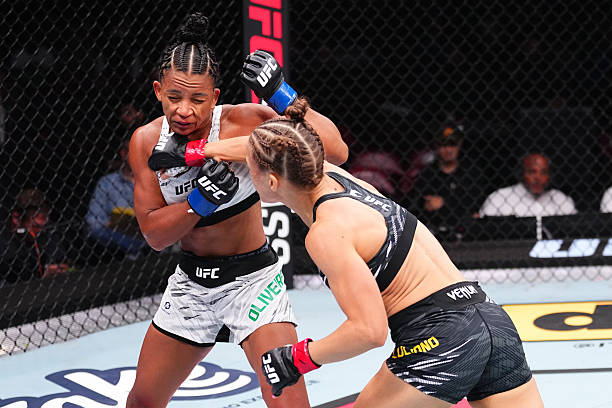 Stephanie Luciano vs Ravena Oliveira