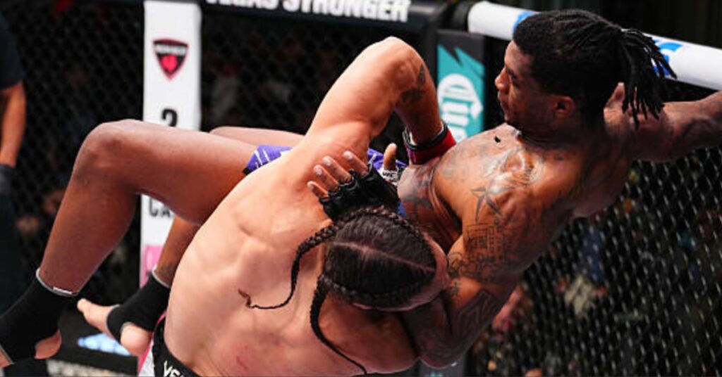 Donte Johnson Chokes Out Sedriques Dumas in Dazzling Debut - UFC Vegas 110 Highlights