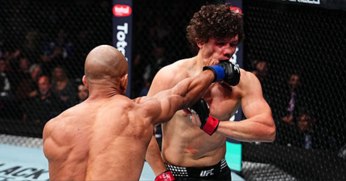 Gregory Rodrigues Outslugs Roman Kopylov for 18th Career Victory – UFC 322 Highlights