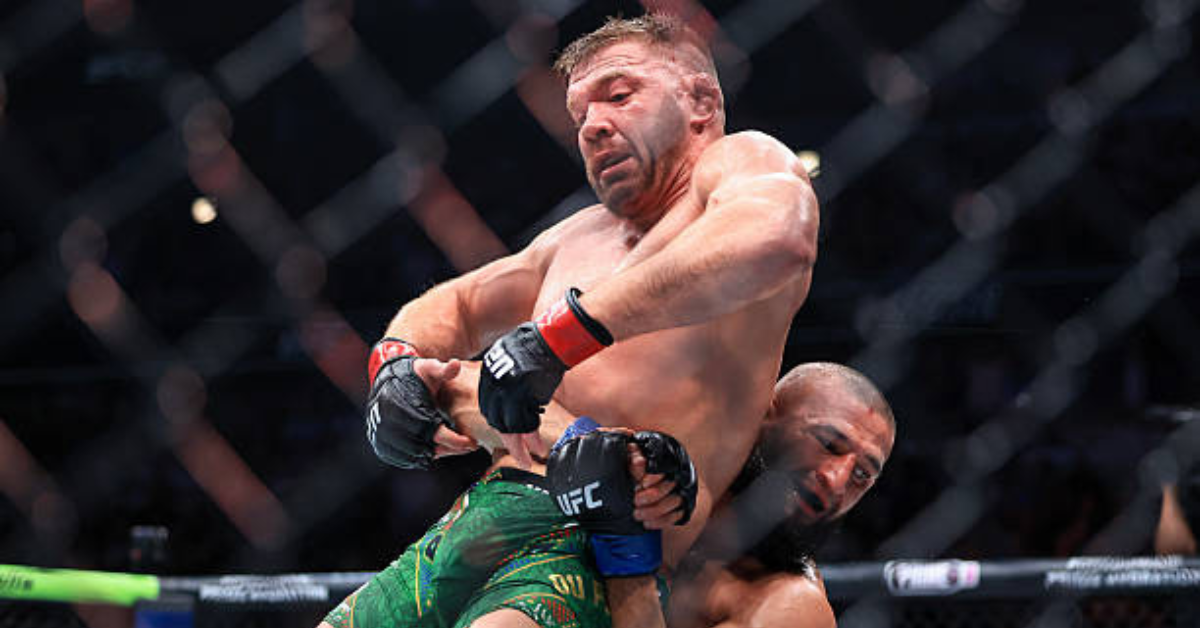 Dricus du Plessis Breaks Down Islam vs ‘JDM’ — Says It Mirrors His Clash with Khamzat Chimaev