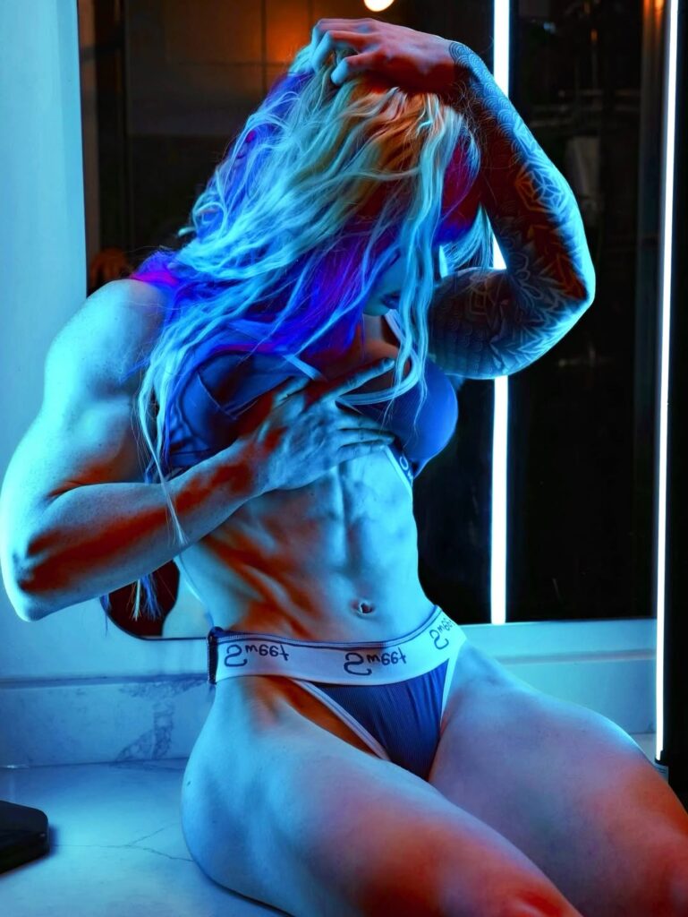 abs Xinia Brenna Gorman muscles