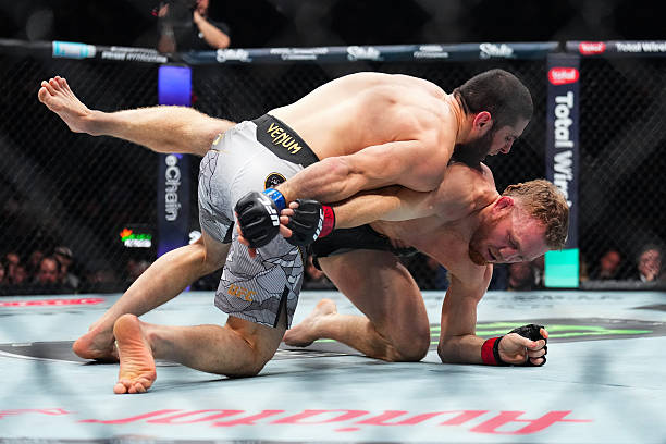 Jack Della Maddalena’s coach responds to claims he was injured at UFC 322