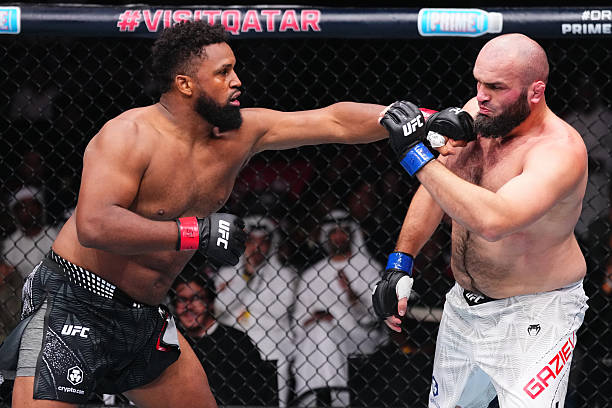 If Waldo Cortes-Acosta Defeats Derrick Lewis He Will Get a Title Shot – Former UFC Champ Reveals