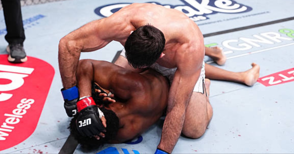 Kennedy Nzechukwu and Marcus Buchecha Fight to Unanimous Draw After Point Deduction – UFC Vegas 112 Highlights