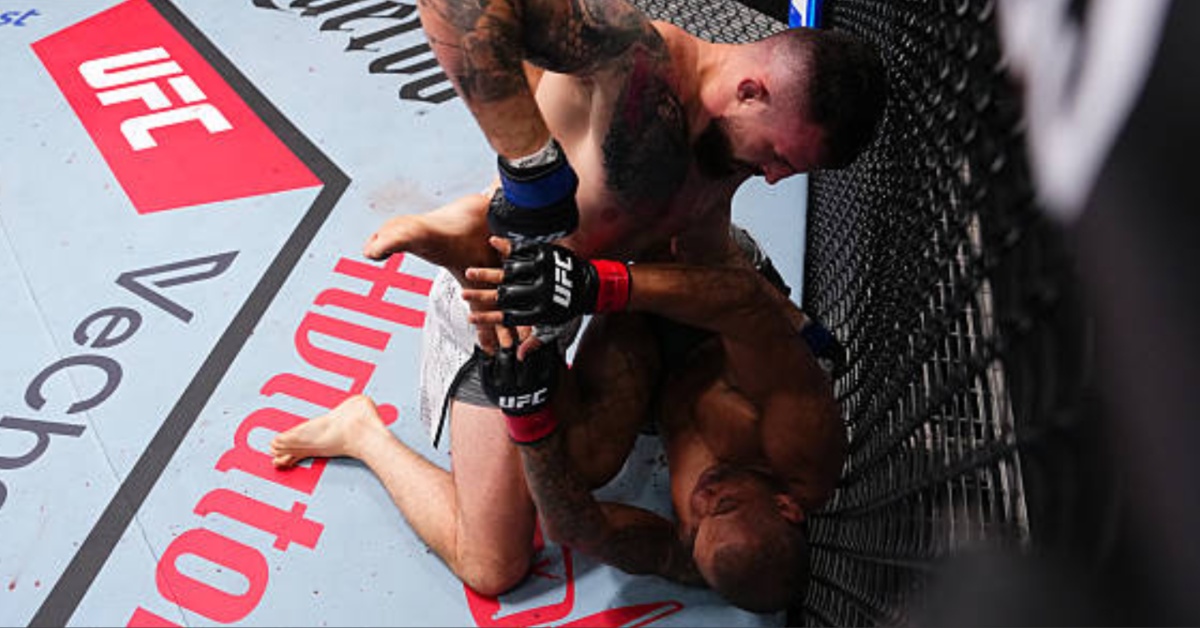 Cezary Oleksiejczuk Earns Dominant Decision Over César Almeida – UFC Vegas 112 Highlights