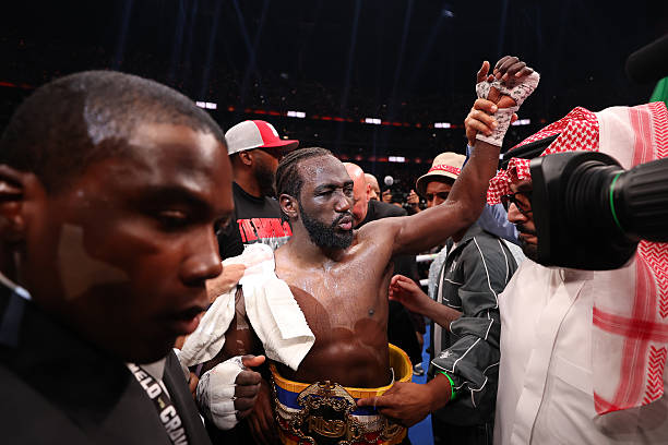 Terence Crawford celebrates the victory over Canelo Alvarez