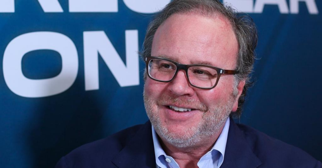 Donn Davis Steps Down as PFL Chairman