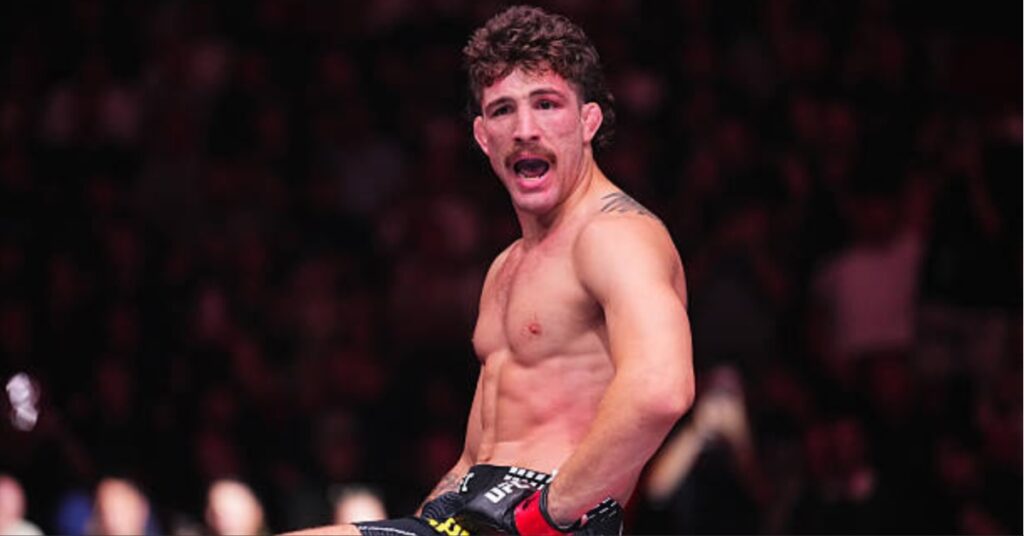 Quillan Salkilld Locks Up Rapid Submission Victory Over Jamie Mullarkey - UFC 325 Highlights