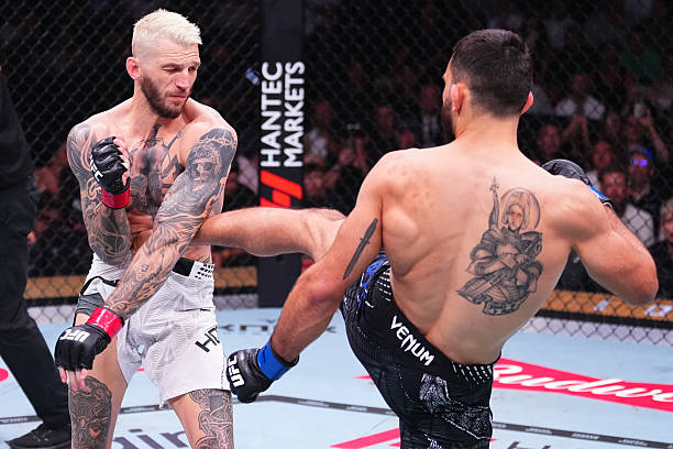 MMA World Applauds Benoit Saint-Denis After Dominant UFC 325 Win Over Dan Hooker