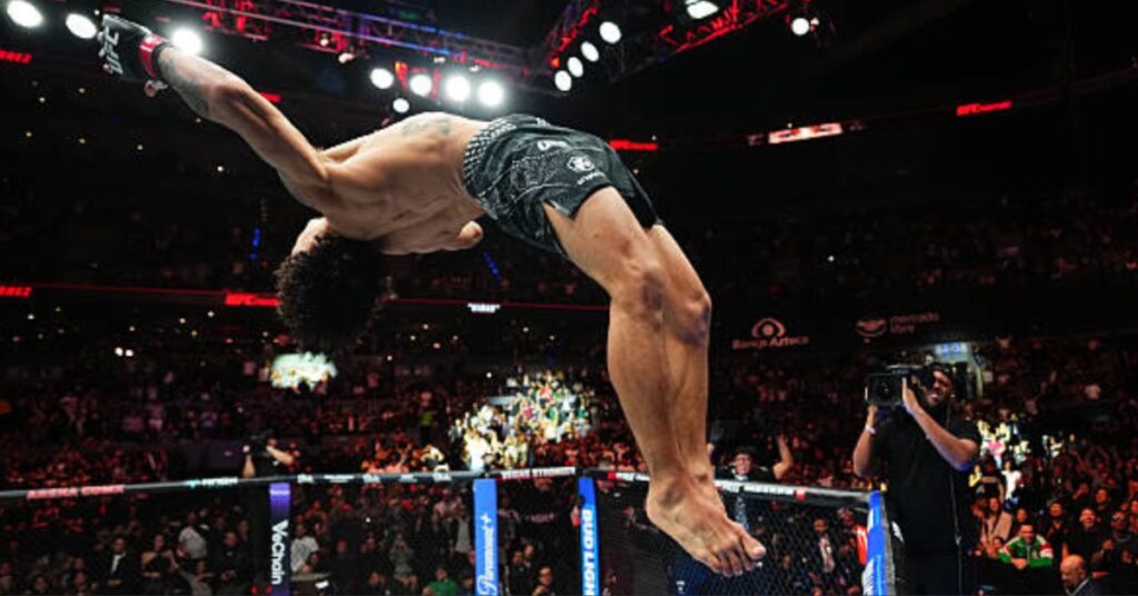 Thunderous KO! Imanol Rodriguez Keeps His Undefeated Run Alive - UFC Mexico Highlights