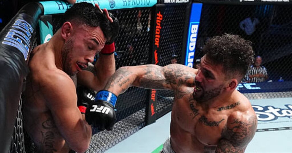 Eryk Anders Retires Following Hard-Fought Victory Over Brad Tavares - UFC Vegas 114 Highlights