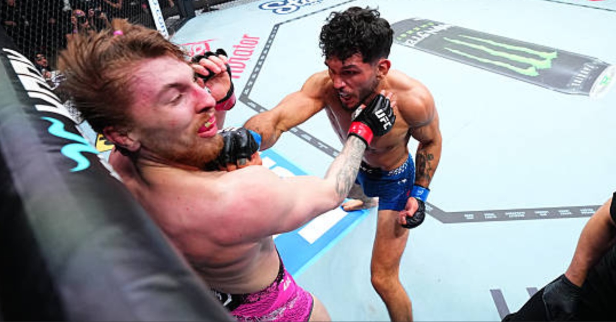 Thunderous Danny Silva KO Sends Kurtis Campbell Crashing Down – UFC London Highlights
