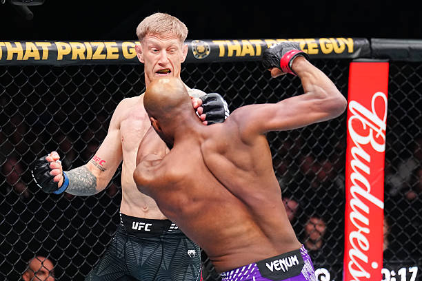 Майкл «Веном» Пейдж в бою