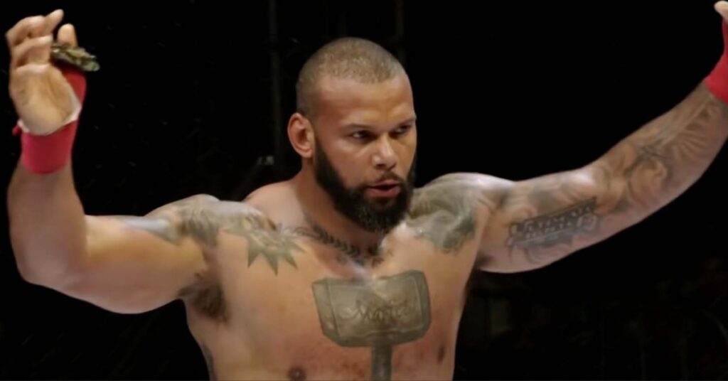 Thiago Santos Batters Guto Inocente to Score First Win in 5 Years - Gamebred Bareknuckle MMA Highlights