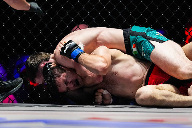 Darragh Kelly Submits Bakhityor Abduloev