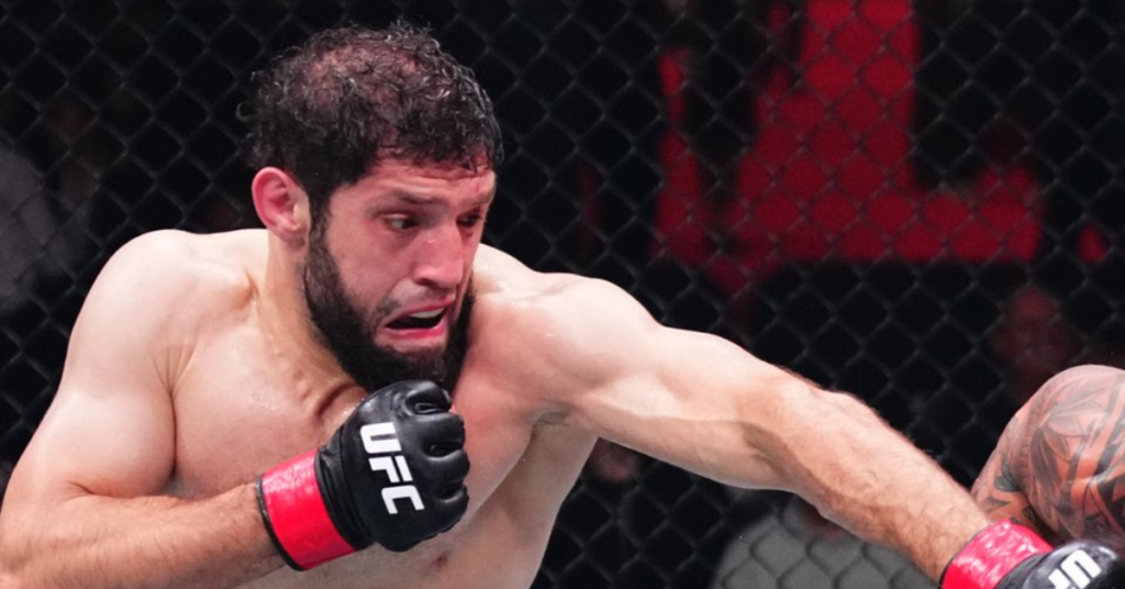 Ikram Aliskerov Puts On Grappling Clinic Against Brunno Ferreira At UFC Baku